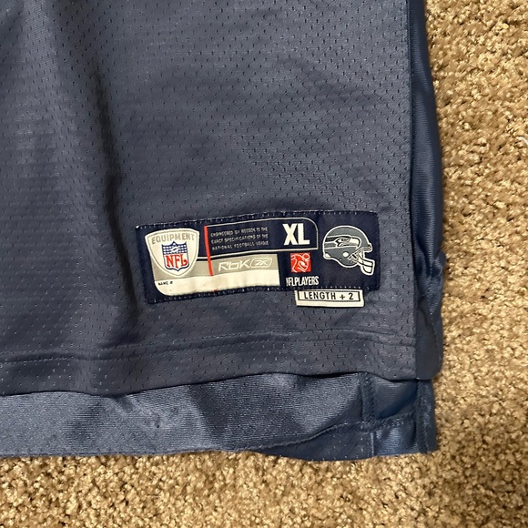 2000’s Stitched Seahawks Matt Hasselbeck Jersey Size XL - Picture 3 of 3